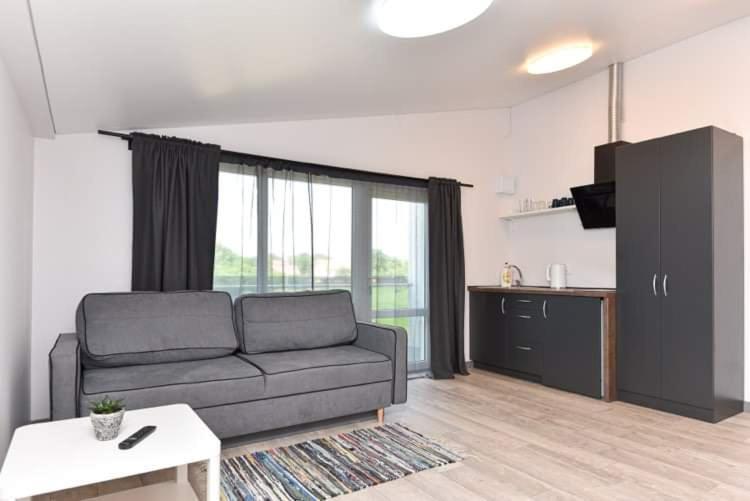 Vyturiai - Nauju Apartamentu Nuoma Sventojoje Швентой Экстерьер фото